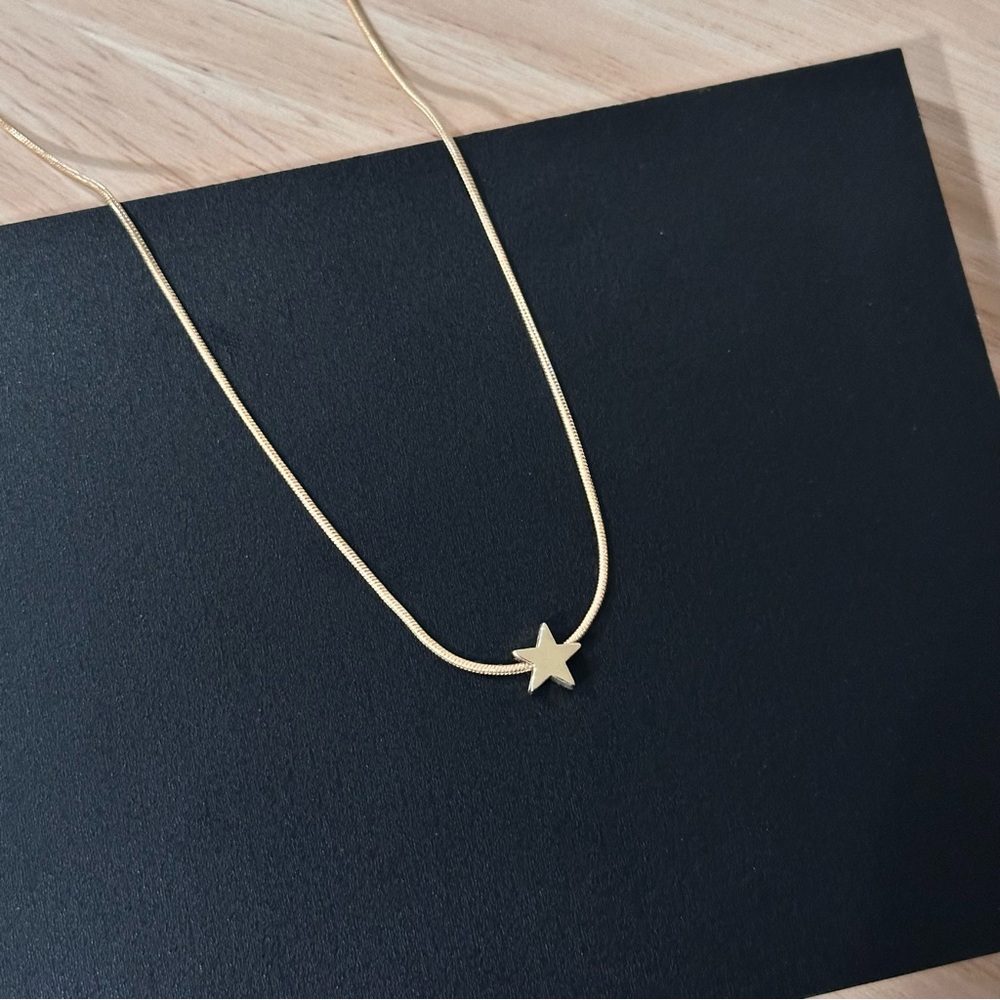Gold Dainty Star Necklace